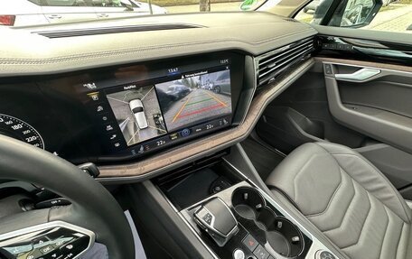 Volkswagen Touareg III, 2022 год, 5 750 000 рублей, 11 фотография