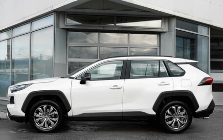 Toyota RAV4, 2024 год, 4 650 000 рублей, 7 фотография
