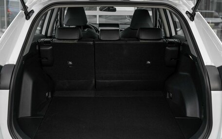 Toyota RAV4, 2024 год, 4 650 000 рублей, 9 фотография