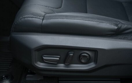 Toyota Tundra, 2023 год, 11 900 000 рублей, 13 фотография
