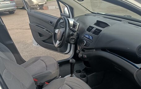 Chevrolet Spark III, 2011 год, 580 000 рублей, 6 фотография