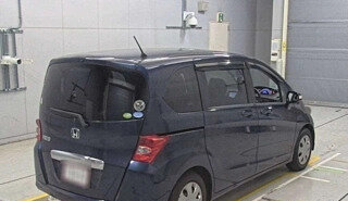 Honda Freed I, 2011 год, 780 000 рублей, 2 фотография