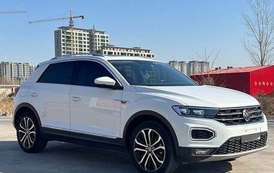Volkswagen T-Roc I, 2021 год, 1 559 000 рублей, 1 фотография