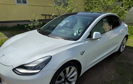 Tesla Model 3 I, 2019 год, 3 800 000 рублей, 1 фотография