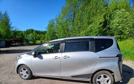 Toyota Sienta II, 2017 год, 1 380 000 рублей, 1 фотография