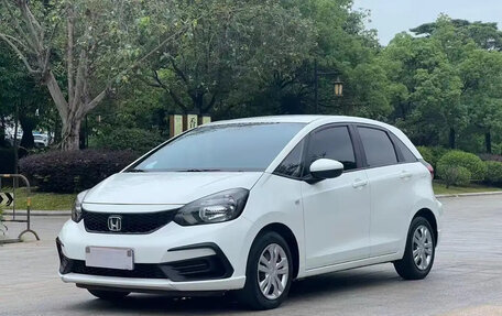 Honda Fit, 2021 год, 1 300 000 рублей, 1 фотография