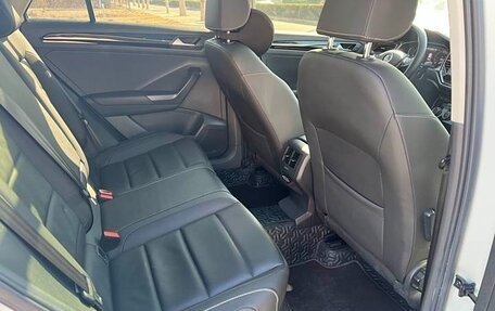 Volkswagen T-Roc I, 2021 год, 1 559 000 рублей, 11 фотография