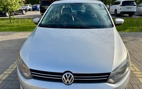 Volkswagen Polo VI (EU Market), 2011 год, 750 000 рублей, 3 фотография