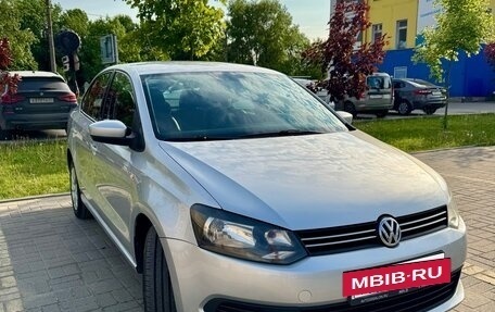 Volkswagen Polo VI (EU Market), 2011 год, 750 000 рублей, 6 фотография