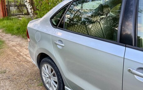 Volkswagen Polo VI (EU Market), 2011 год, 750 000 рублей, 24 фотография