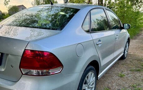 Volkswagen Polo VI (EU Market), 2011 год, 750 000 рублей, 25 фотография
