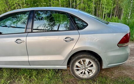 Volkswagen Polo VI (EU Market), 2011 год, 750 000 рублей, 28 фотография