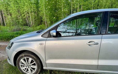 Volkswagen Polo VI (EU Market), 2011 год, 750 000 рублей, 29 фотография