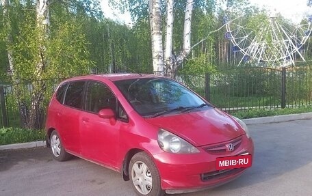 Honda Fit III, 2002 год, 365 000 рублей, 2 фотография