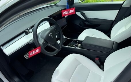 Tesla Model 3 I, 2019 год, 3 800 000 рублей, 23 фотография