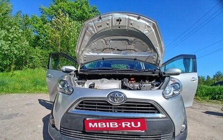 Toyota Sienta II, 2017 год, 1 380 000 рублей, 2 фотография