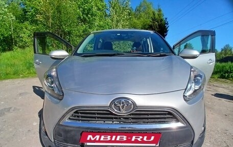 Toyota Sienta II, 2017 год, 1 380 000 рублей, 7 фотография
