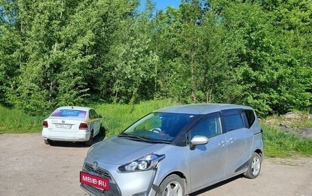 Toyota Sienta II, 2017 год, 1 380 000 рублей, 34 фотография