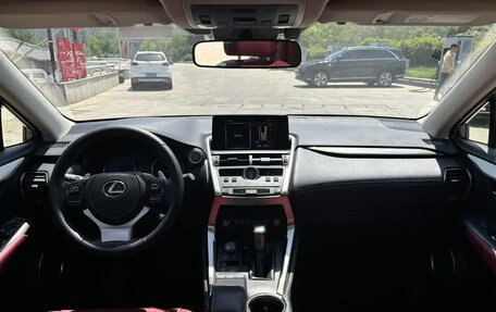 Lexus NX I, 2020 год, 3 000 000 рублей, 7 фотография