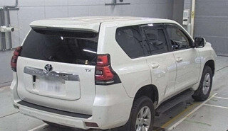 Toyota Land Cruiser Prado 150 рестайлинг 2, 2021 год, 3 350 000 рублей, 2 фотография