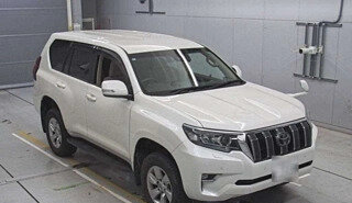 Toyota Land Cruiser Prado 150 рестайлинг 2, 2021 год, 3 350 000 рублей, 3 фотография