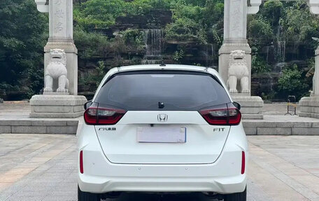 Honda Fit, 2021 год, 1 300 000 рублей, 11 фотография