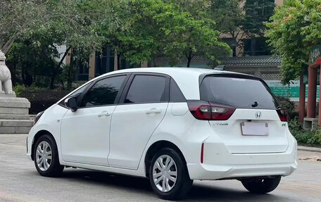 Honda Fit, 2021 год, 1 300 000 рублей, 12 фотография
