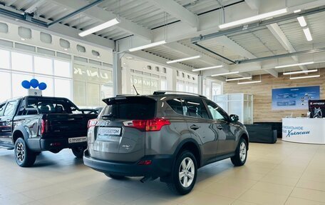 Toyota RAV4, 2014 год, 2 549 900 рублей, 6 фотография