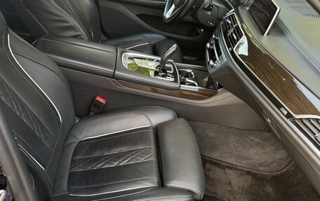 BMW 7 серия, 2018 год, 5 300 000 рублей, 12 фотография