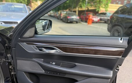 BMW 7 серия, 2018 год, 5 300 000 рублей, 19 фотография