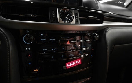 Lexus LX III, 2019 год, 10 990 000 рублей, 30 фотография