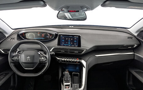 Peugeot 3008 II, 2021 год, 2 700 000 рублей, 14 фотография