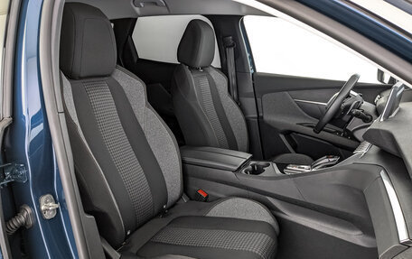 Peugeot 3008 II, 2021 год, 2 700 000 рублей, 24 фотография