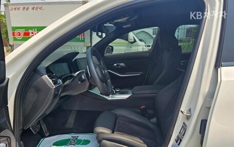 BMW 3 серия, 2022 год, 3 185 000 рублей, 10 фотография