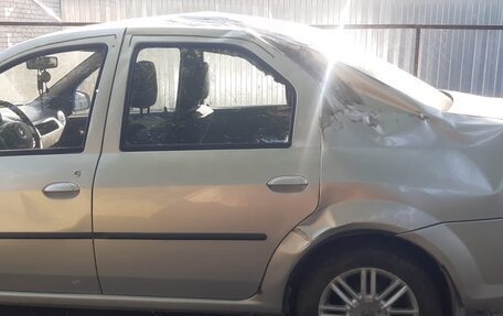 Renault Logan I, 2013 год, 300 000 рублей, 7 фотография