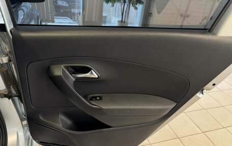 Volkswagen Polo VI (EU Market), 2012 год, 990 000 рублей, 17 фотография