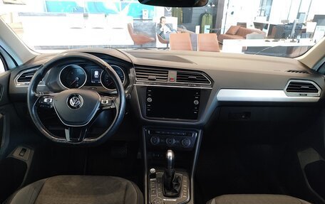 Volkswagen Tiguan II, 2017 год, 2 480 000 рублей, 10 фотография