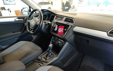 Volkswagen Tiguan II, 2017 год, 2 480 000 рублей, 13 фотография