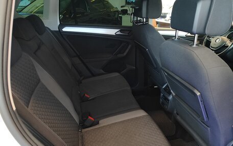 Volkswagen Tiguan II, 2017 год, 2 480 000 рублей, 14 фотография