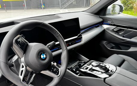 BMW 5 серия, 2025 год, 8 950 000 рублей, 11 фотография