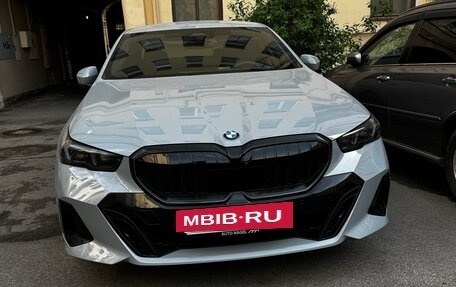 BMW 5 серия, 2025 год, 8 950 000 рублей, 8 фотография