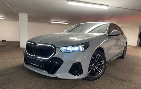BMW 5 серия, 2025 год, 8 950 000 рублей, 22 фотография