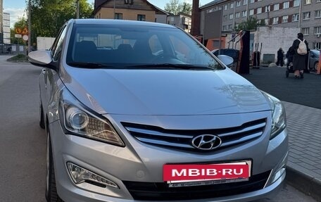 Hyundai Solaris II рестайлинг, 2015 год, 1 190 000 рублей, 2 фотография