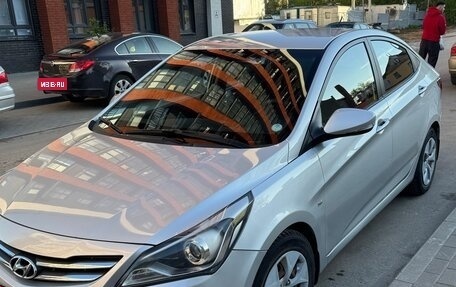 Hyundai Solaris II рестайлинг, 2015 год, 1 190 000 рублей, 5 фотография