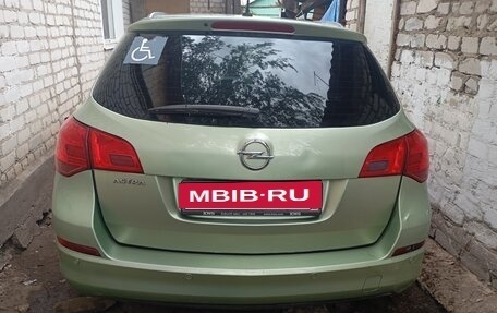 Opel Astra J, 2012 год, 520 000 рублей, 2 фотография