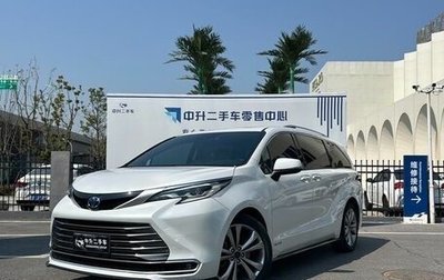 Toyota Sienna, 2022 год, 3 694 000 рублей, 1 фотография