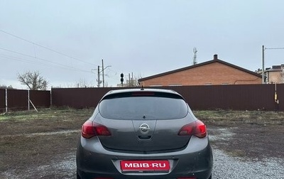 Opel Astra J, 2010 год, 700 000 рублей, 1 фотография