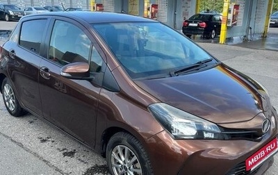Toyota Vitz, 2015 год, 895 000 рублей, 1 фотография
