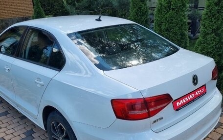 Volkswagen Jetta VI, 2015 год, 1 090 000 рублей, 1 фотография