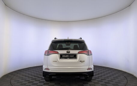 Toyota RAV4, 2019 год, 2 790 000 рублей, 6 фотография